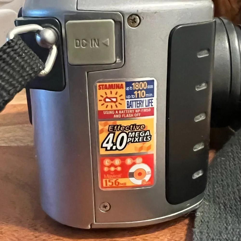 Sony Mavica cd Mvc-cd400 camera